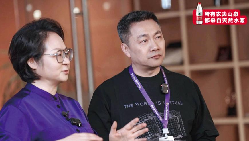 澳门正版资料大全免费查询,跳投哥首次露脸,最新答案解释落实_豪华版V4.89